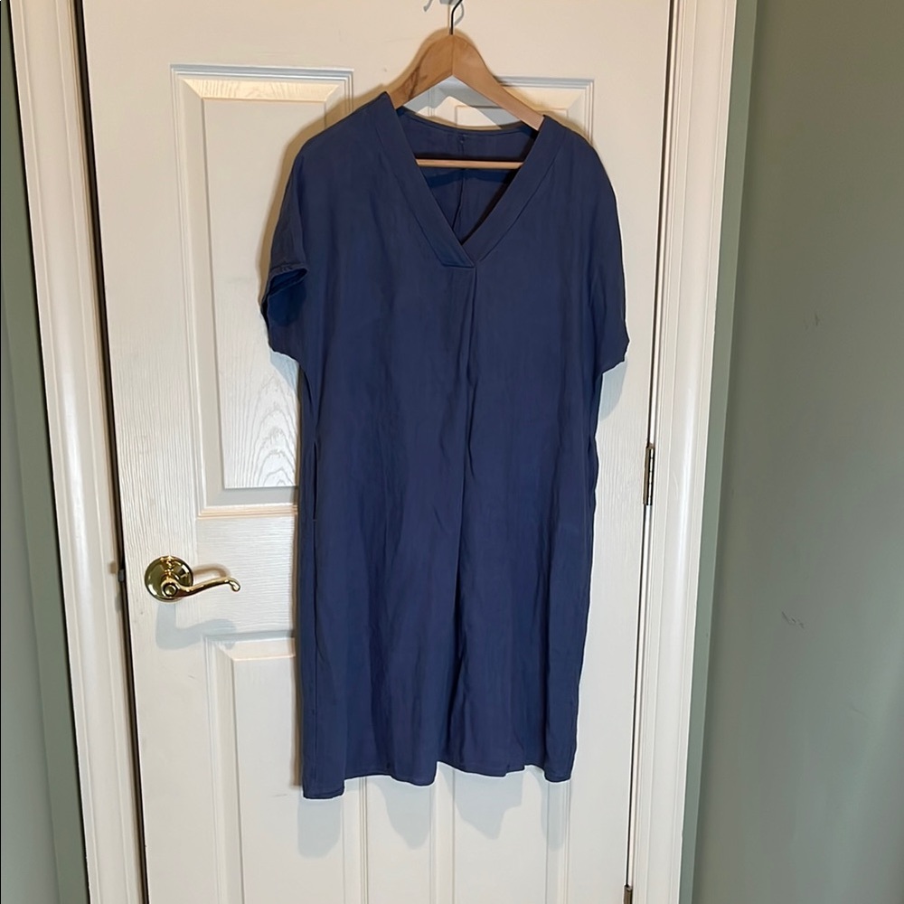 Elegant Blue Midi Dress